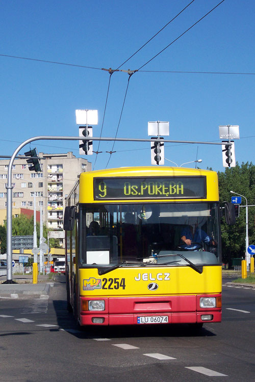 2254
Słowa kluczowe: 120M/3