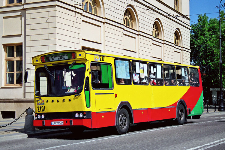 2101
Pięknie wygięty Jelcz M11.
