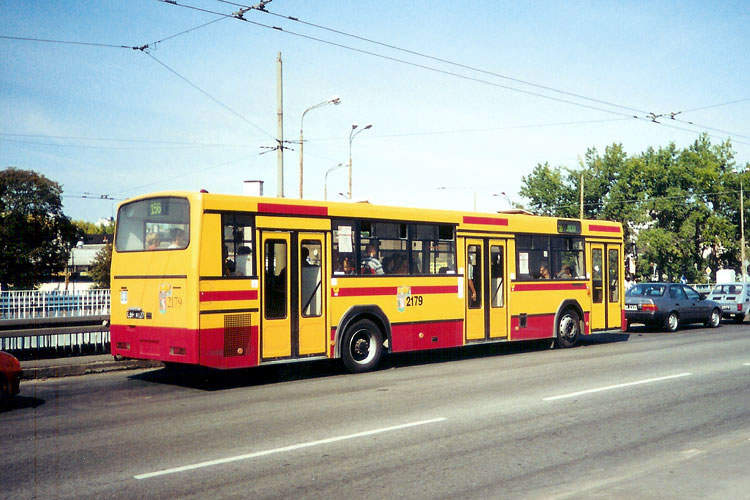 2179
Jako zatrolejbus, tuż przed otwarciem wydłużonej trasy na Chodźki.
