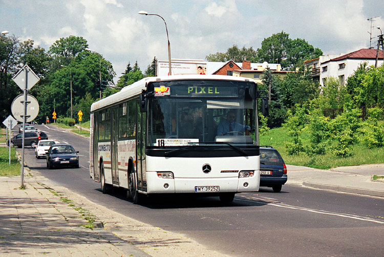 Mercedes Conecto #WY39352
W 2004 roku, mercedes robiący od pewnego czasu tournee po Polsce odwiedził i Lublin. W tym samym czasie był testowany również solbus. Testy nie wykazały niczego istotnego, ani też do niczego nie doprowadziły.
