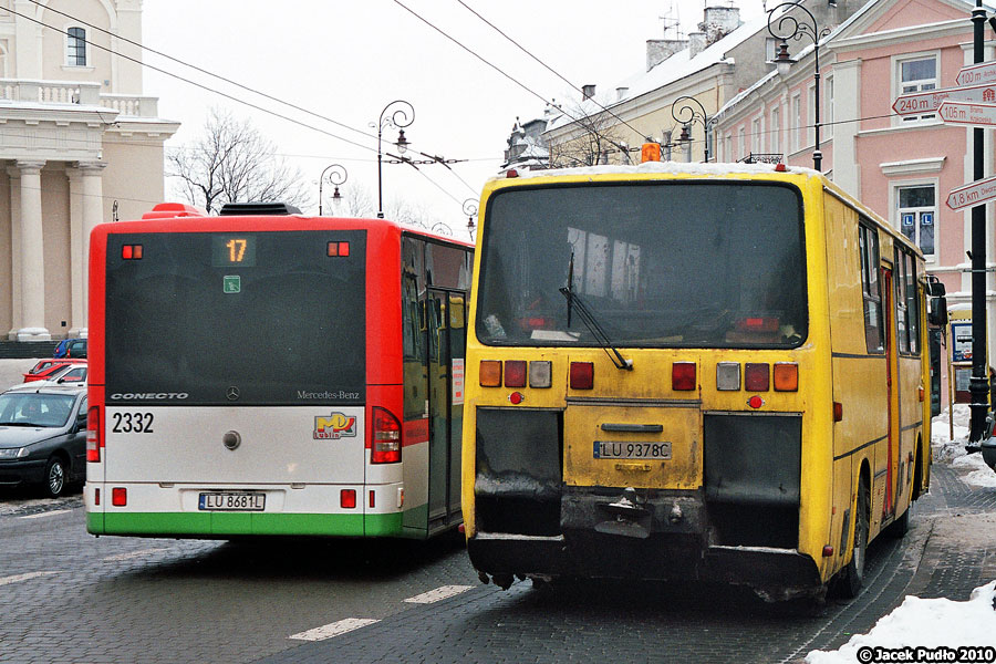 1226 2332
1226 ma z tyłu "luki bombowe" i aż 8 lamp, a 2332 - kamerę cofania. Który szpan lepszy?

