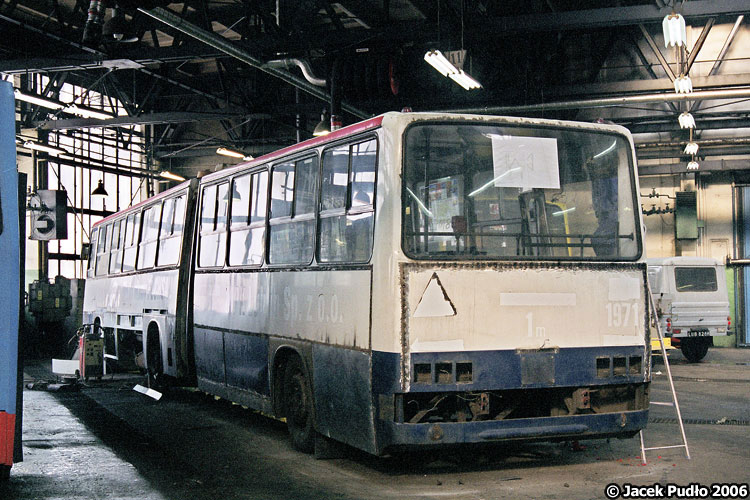 1971
Naprawia blach i kratownicy.
