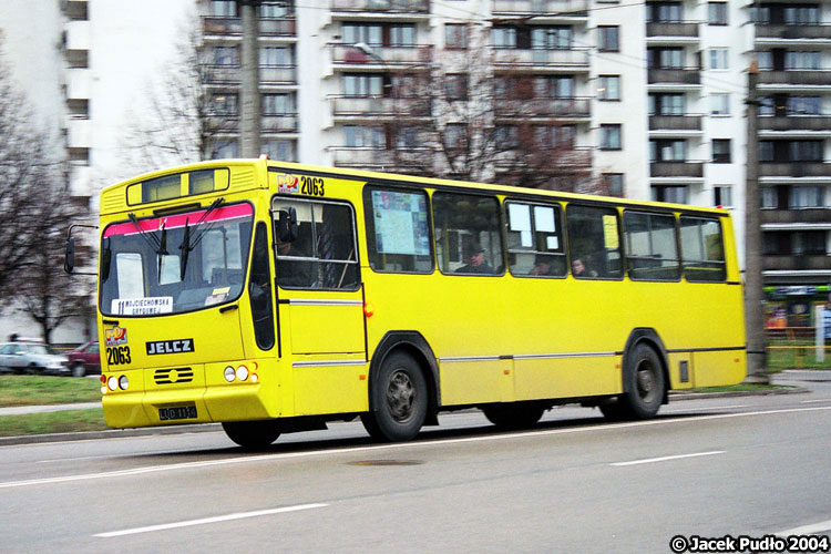 2063
Pędzący, świeżo wyremontowany Mig.
