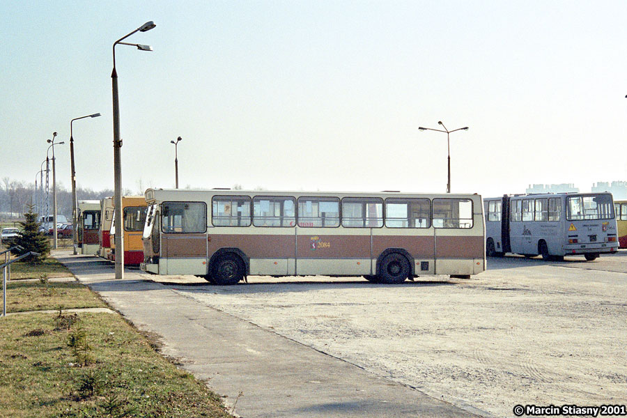 2084
Ten poległ jako pierwszy z czterech - w 2003 roku.
