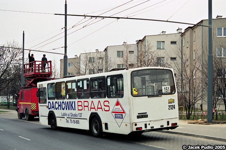 2124
Zatrolejbus z okazji montażu pierwszych w Lublinie wysięgników ze szkłolaminatu.
