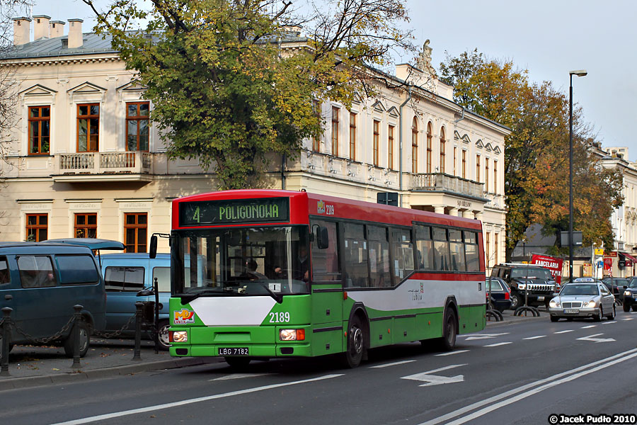 2189
Obecnie wygląda zdecydowanie lepiej niż w malowaniu kwadratowym, z czerwoną maską.
