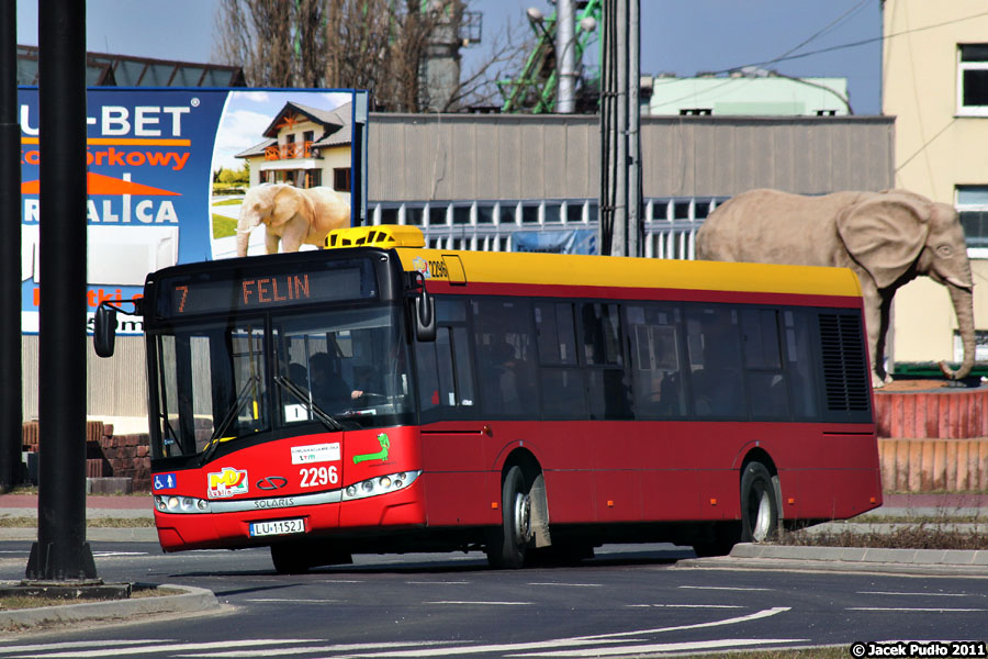 2296
Do czasu pojawienia się Urbino 12 w lubelskich autobusach niskopodłogowych dominowały skrzynie ZF. Teraz, gdy są i Conecto LF, skrzynie Voith spotyka się dużo częściej, ale ZF jest nadal w przewadze.
