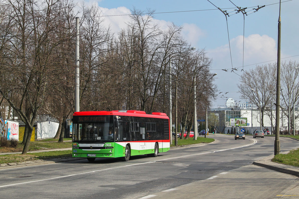 2413
Do momentu modernizacji ul. Bohaterów Monte Cassino prezentowała się podobnie jak ul. Zana. Na początku lat 70. ta nowa wówczas ulica znajdowała się w zasadzie niemal na skraju miasta.
