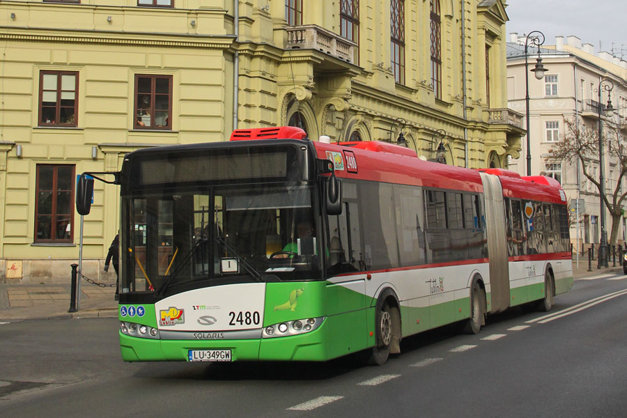 2480
W wyniku dostaw z ostatnich lat często widzi się model Urbino 18 w centrum.
