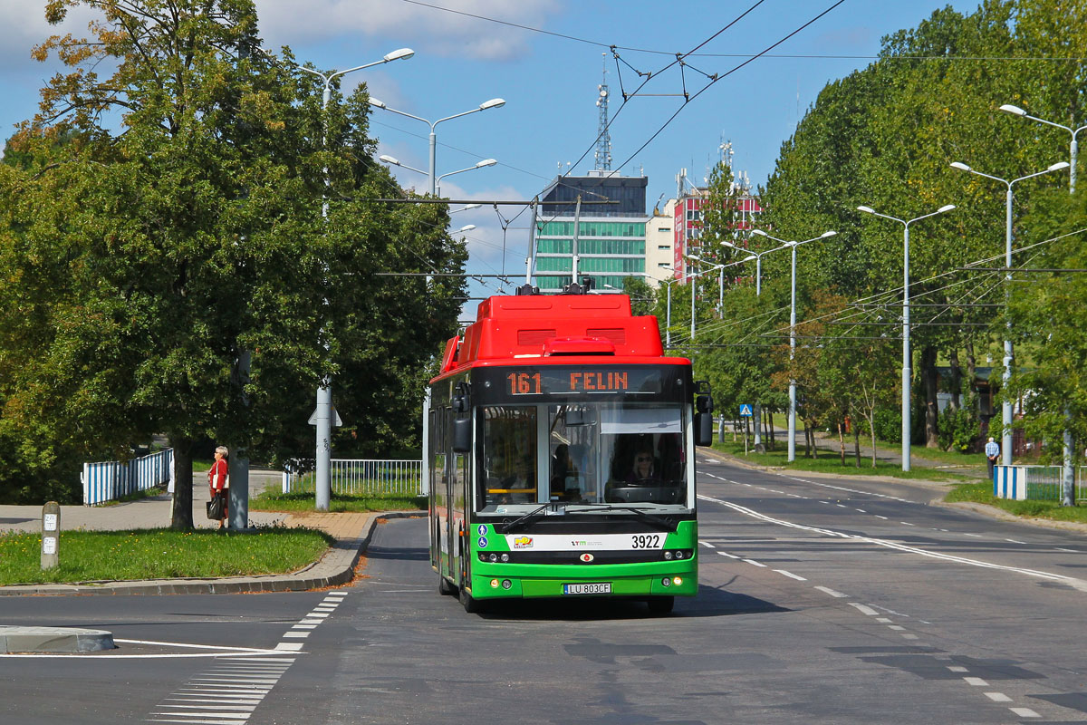 3922
Linia 161 zastąpiła linię autobusową 28. Nowy odcinek sieci na wschodniej części ul. Zana uzupełnił starszy odcinek uruchomiony w 1969 r.
