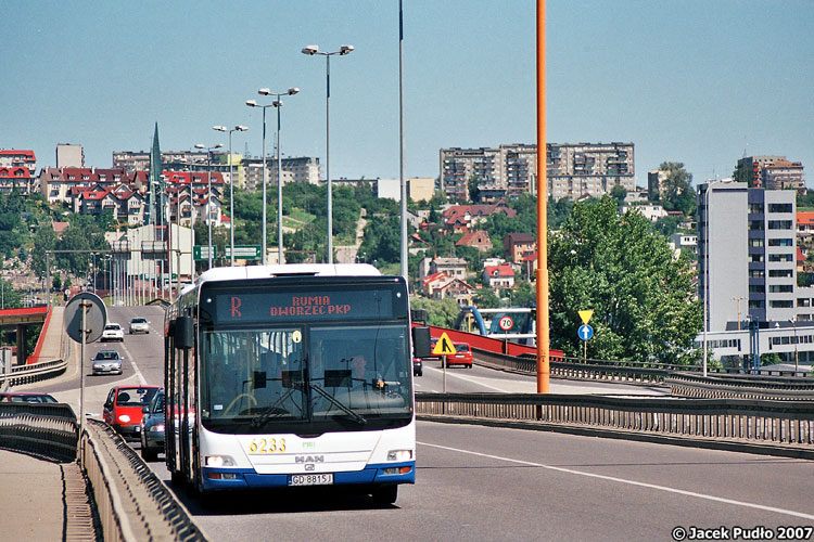MAN Lion's City G #6233 PKS Wejherowo
Eleganckie manidło na estakadzie, łączącej dwie części Gdynii.
