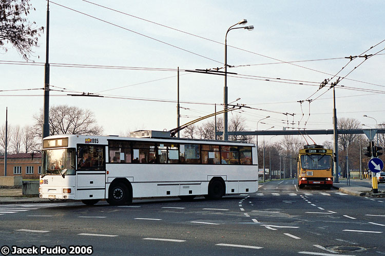 805
W 2007 roku wyremontowano plac Bychawski i przesunięto wlot w Młyńską w stronę hali MTL.
