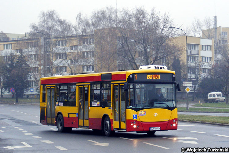 Jelcz M121I #DOA04704
Tester Jelcza przyjechał do Lublina z kieleckich targów. Jego bracia z niewielkimi modyfikacjami już jeżdżą po Warszawie. Jelcz to jeden z niewielu producentów, których flagowy model to już od 30 lat ewolucyjna kontynuacja poprzednich konstrukcji.
