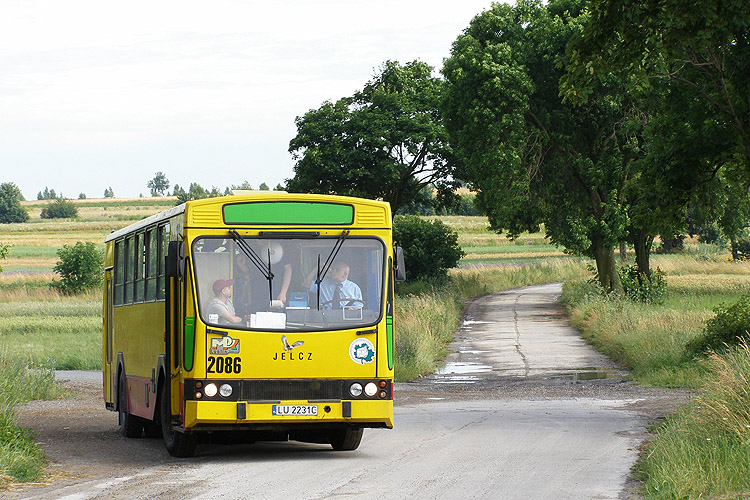 2086
2086 zawrócił przed końcem świata. Nie uchroniło to go od wycofania z ruchu liniowego na koszt nauki jazdy.
