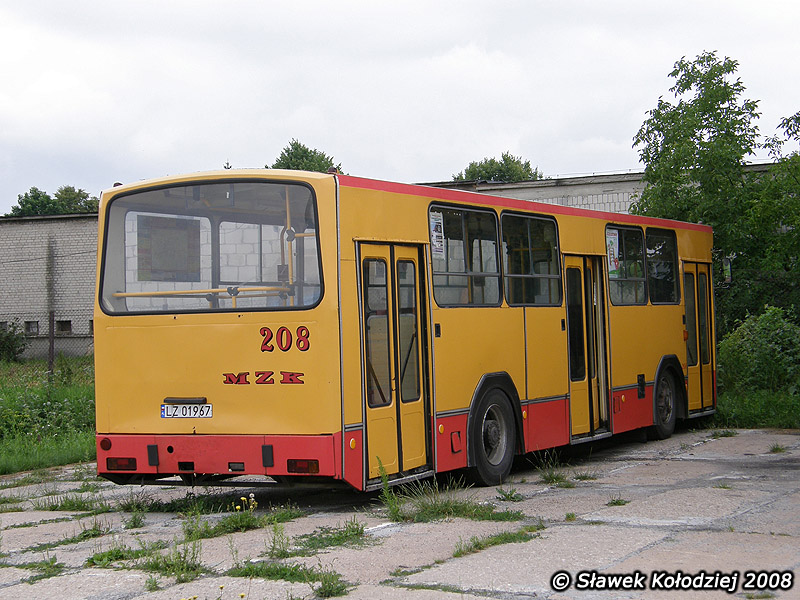 Jelcz M11 #208
Po tygodniu pracy przyszedł czas na odpoczynek.
Słowa kluczowe: 208