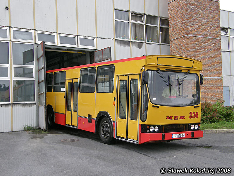 Jelcz M11 #236
Czyścioszek.
Słowa kluczowe: 236