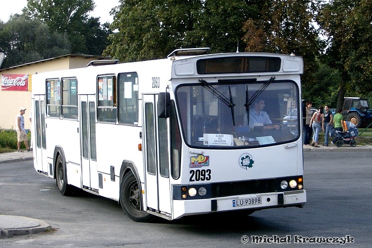 Zjazd z 37
Pamiątka po króciakach na 37 w weekendy, migu #2093 i zjazdach do zajezdni trolejbusowej.
