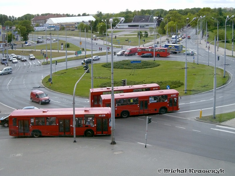 2057 2122
Czerwono mi... #2218-29, #2057-14, #2122-25, #752-156.
