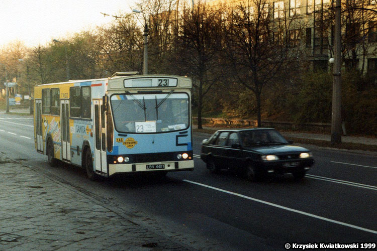 146
Sprzęt ze stajni pana Filipowicza do zastąpienia przez MANa SL200 robił karierę na 34. Jelcz M11 #146 pochodził z MPK Olsztyn.
