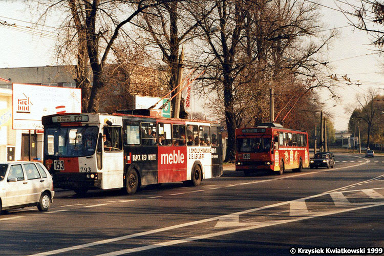 793 797
793 reklamę Black Red White oddał 766, a ten z czasem przekazał ją 1223.
