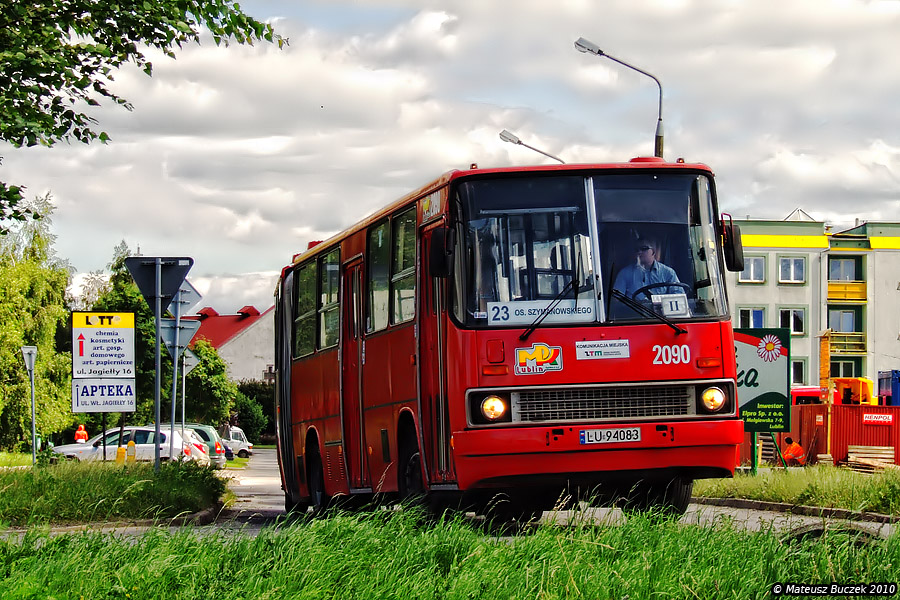 2090
Trupiasty Ikarus wówczas świeżo po lakierowaniu.
