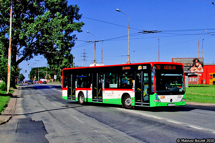 2331
Według wielu nowe Conecta trzeszczą przez to, że były zmontowane w Turcji. Nic bardziej mylnego. Na takich drogach to nawet Citaro się roztelepie!
