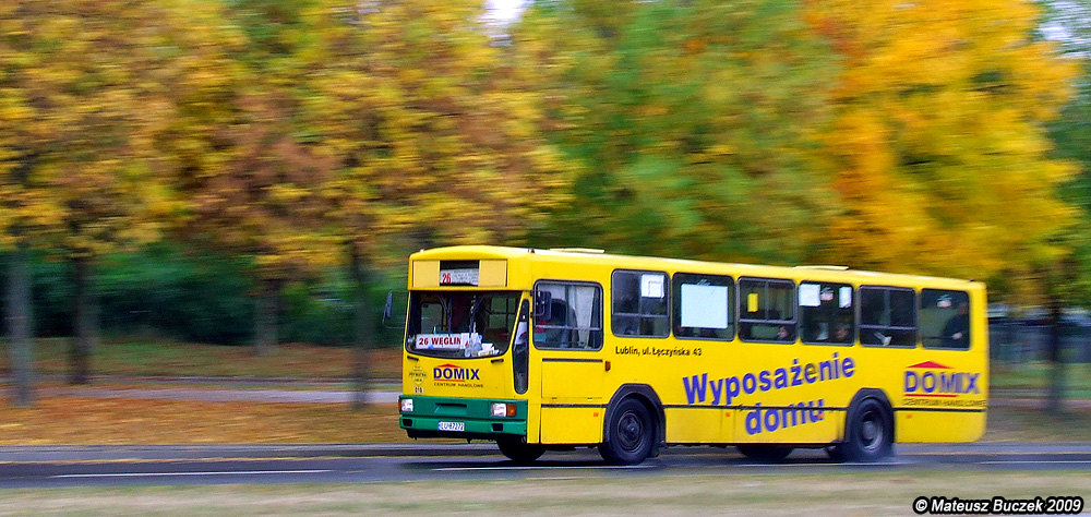 010
W międzyczasie trochę go podmalowali i dostał nową reklamę. 
