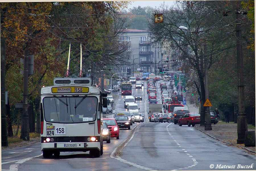 824
Ciekawy jestem, jak długa była kolejka do świateł przy Victorii podczas pierwszego w tym roku ataku zimy.
