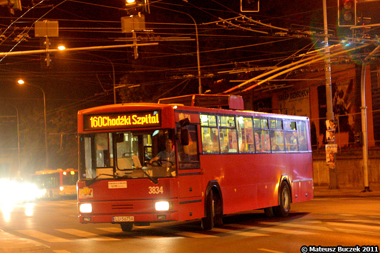 3834
Trolejbusy miejscami jeżdżą bardzo wolno, dzięki temu całkiem łatwo można je fotografować nocą w ruchu.
